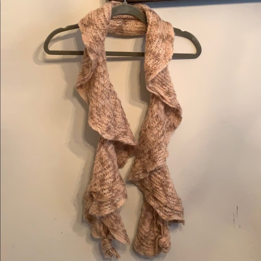 Knit scarf